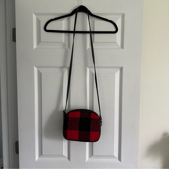 Black Red Buffalo Check Plaid Crossbody Purse - Picture 1 of 4